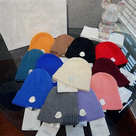 Chapeaux, bonnets & casquettes de créateur pour homme.